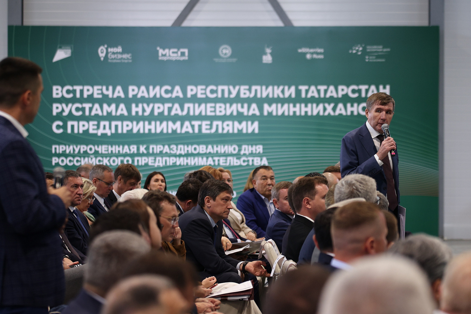 Национальный проект в действии: ведущие предприятия Татарстана представили свои разработки руководству региона